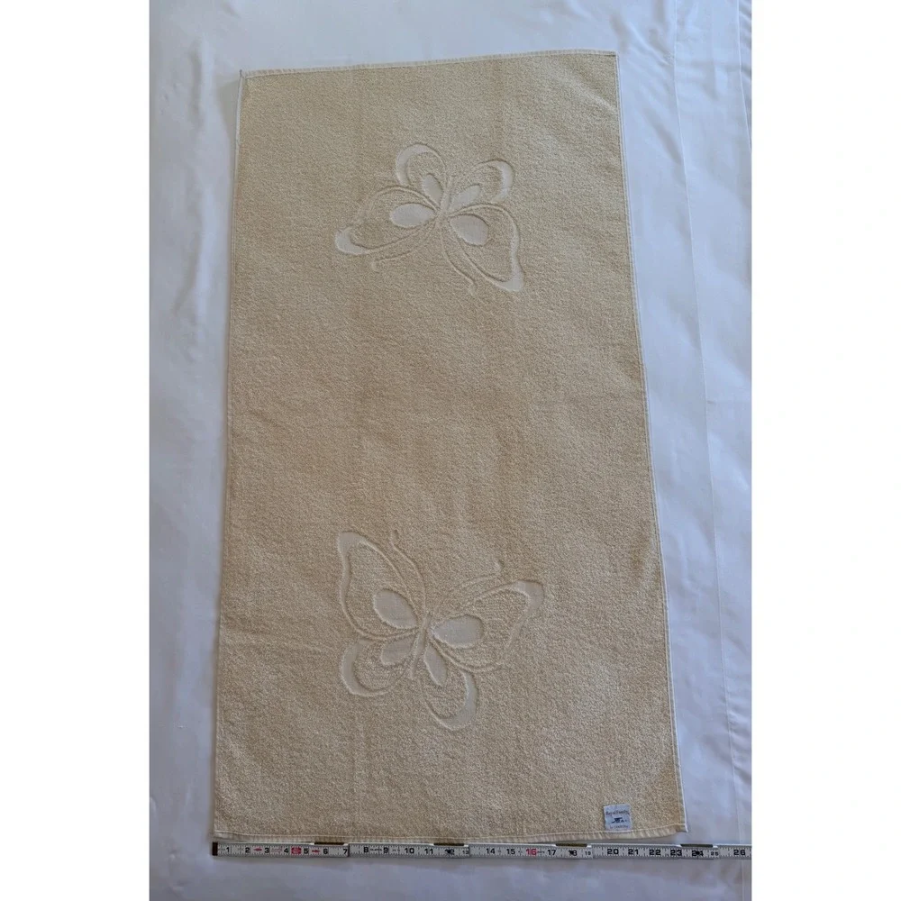 Vintage Royal Family by Cannon Butterfly Bath Towel Cream Beige Embossed 24x44